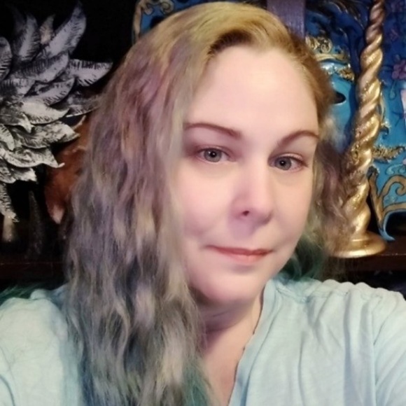 Meet your Posher, Jennifer - Picture 14 of 15